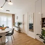 6 Islands - Holiday & Business Apartments - Free Garage Parking